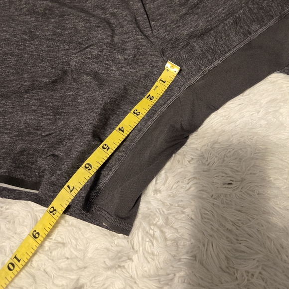 Lululemun Short Men's Gray Size Small - Picture 6 of 8
